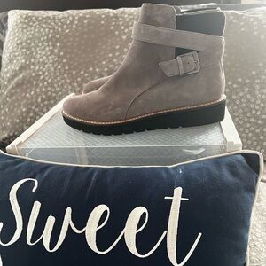 Stylish Gray Suede Ankle Boots